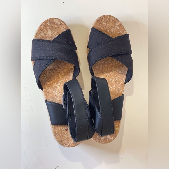 Clarks Women's Step Cali Coast Wedge Black Sandals Size 10 M - Picture 4 of 10
